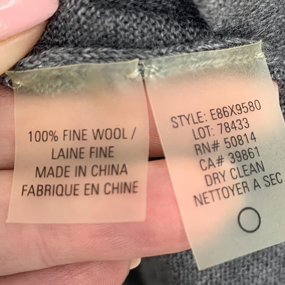 Elie Tahari Cowl Neck Merino Wool Cape Poncho Sweater One Size - Picture 10 of 10